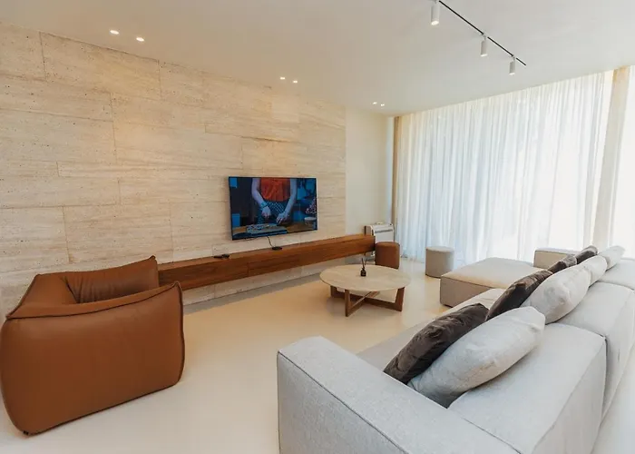 Villa Eos Coast Palase